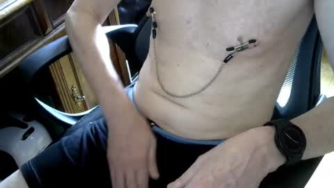 Snapshot of gay_slave_on_cam chatting on July 18, 9:24 am gay slave on cam online show from July 18, 9:24 am