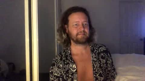 gcsurfer81 online show from October 26, 8:42 am