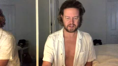 gcsurfer81 online show from June 18, 1:17 am