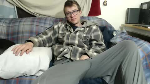 Snapshot of gdanch chatting on January 30, 1:44 am G online show from January 30, 1:44 am