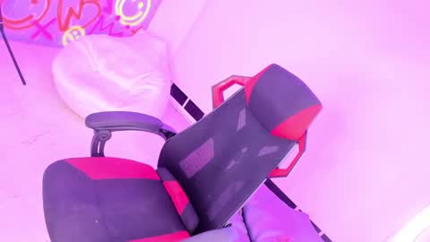 geanna_rose online show from December 6, 9:10 am