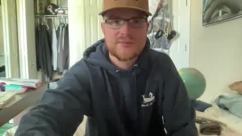 Snapshot of geeemoney chatting on May 23, 9:08 pm geeemoney online show from May 23, 9:08 pm