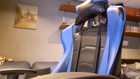 Snapshot of geile_brabander_1992 chatting on January 28, 11:17 pm geile_brabander_1992 online show from January 28, 11:17 pm