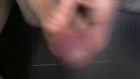 Snapshot of geileebond66 chatting on December 18, 7:36 am geileebond66 online show from December 18, 7:36 am