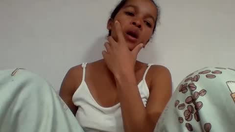 Snapshot of gelmene chatting on June 16, 4:31 pm gelmene online show from June 16, 4:31 pm
