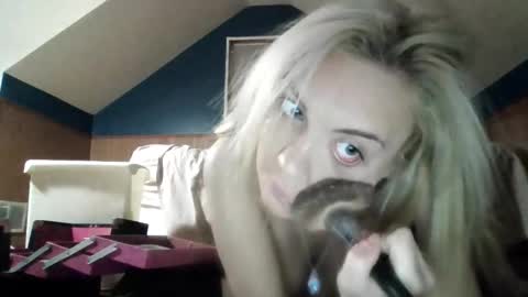 geminincapricorn96 online show from December 5, 2:42 am