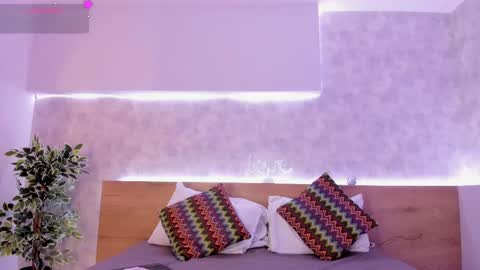 Snapshot of geminis_muentes chatting on February 10, 2:30 am geminis muentes online show from February 10, 2:30 am