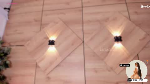    online show from March 12, 10:39 pm