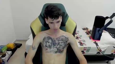 Snapshot of gendo_05 chatting on January 31, 10:08 pm GENDO online show from January 31, 10:08 pm