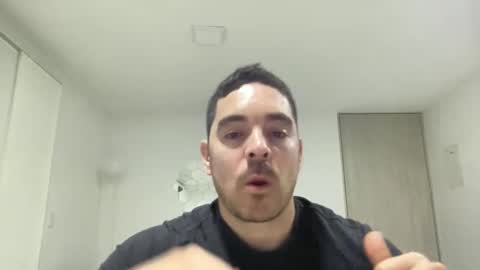 genesis_wb online show from December 10, 11:19 pm