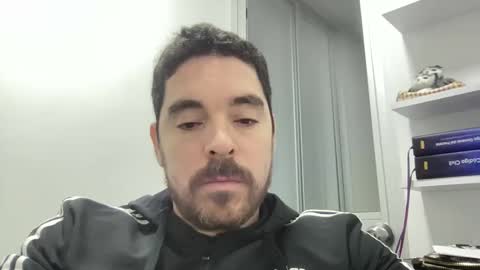 genesis_wb online show from January 4, 3:29 am