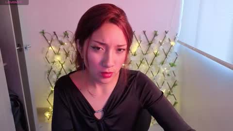 genet_ online show from December 19, 9:22 pm