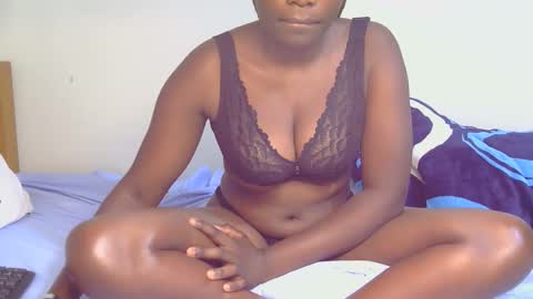 Luciana online show from October 31, 6:47 am