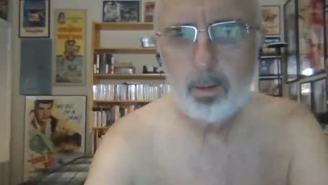 Snapshot of gentcallr chatting on March 20, 8:46 pm Steve online show from March 20, 8:46 pm