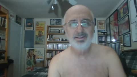 Snapshot of gentcallr chatting on July 10, 8:55 pm Steve online show from July 10, 8:55 pm