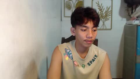 Rayl online show from October 23, 2:38 pm