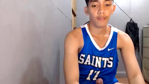 Snapshot of gentlemanlustx chatting on May 28, 2:58 pm Rayl online show from May 28, 2:58 pm
