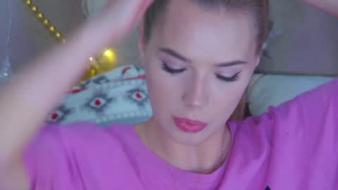 GentleRossi online show from December 17, 10:11 pm