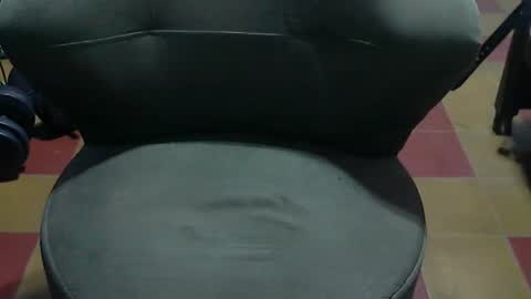 Genuino online show from December 14, 4:29 am