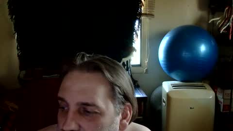 Snapshot of geoffbmn chatting on May 1, 11:09 pm geoffbmn online show from May 1, 11:09 pm