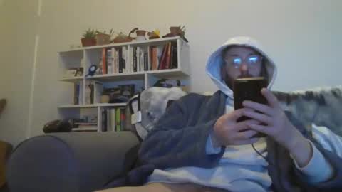 Snapshot of geon2xx chatting on March 3, 5:02 am Geon online show from March 3, 5:02 am