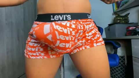 geordylatino online show from June 22, 12:35 am