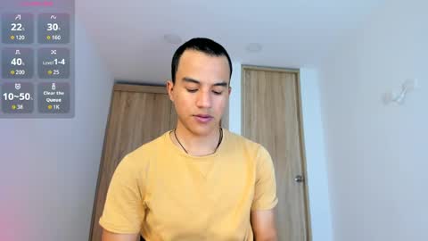 Snapshot of george_cams1 chatting on May 25, 3:12 am Jorge online show from May 25, 3:12 am