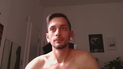 Snapshot of georgek0012 chatting on June 7, 6:44 pm georgek0012 online show from June 7, 6:44 pm