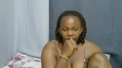 Snapshot of georgeous_kimberly chatting on April 20, 7:33 am georgeous_kimberly online show from April 20, 7:33 am