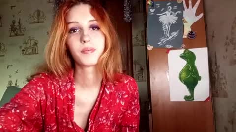 Snapshot of georgianahaeussler chatting on May 21, 4:25 pm Ellie online show from May 21, 4:25 pm