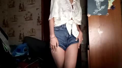 Snapshot of georgianahaeussler chatting on May 26, 4:47 pm Ellie online show from May 26, 4:47 pm