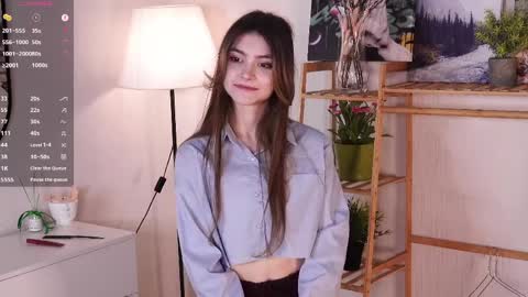 Snapshot of georgiannahearn chatting on April 5, 4:31 am May online show from April 5, 4:31 am