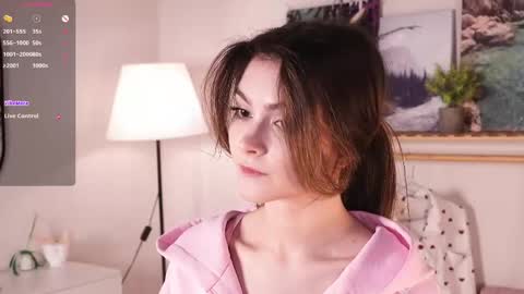 Snapshot of georgiannahearn chatting on April 25, 3:53 am May online show from April 25, 3:53 am