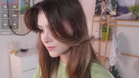 Snapshot of georgiannahearn chatting on June 1, 3:19 am May online show from June 1, 3:19 am