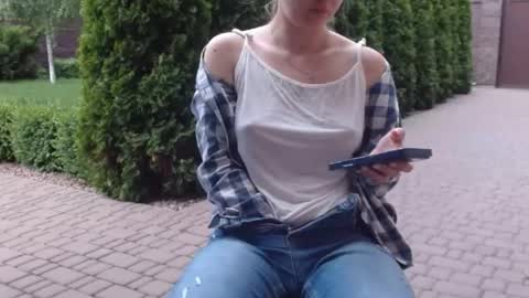 Snapshot of georgiapeachgirl chatting on June 5, 7:47 am Melissa online show from June 5, 7:47 am