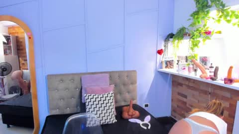 Georgina Coule online show from April 5, 12:02 pm