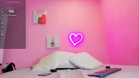 GEORGINA FERRI online show from September 13, 5:24 pm