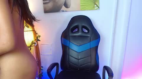Snapshot of georgina_lulu chatting on December 24, 1:38 am georgina_lulu online show from December 24, 1:38 am