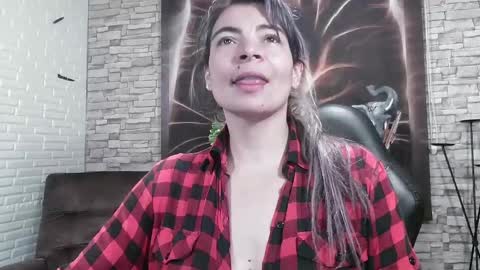 Georgina  online show from January 8, 2:35 am