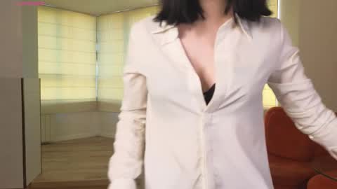 Snapshot of georginatrue chatting on October 4, 3:15 am My name is Kelly online show from October 4, 3:15 am