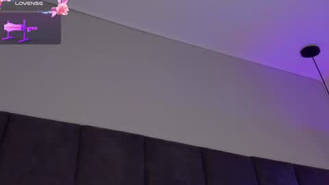 Kendal  online show from February 7, 2:40 am