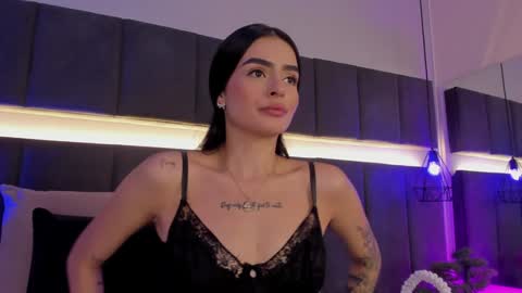 Kendal  online show from February 7, 10:52 pm