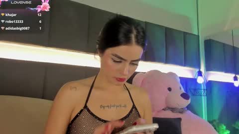 Kendal  online show from February 21, 2:28 am