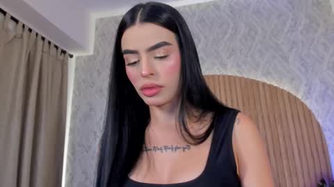 Kendal  online show from November 17, 2:01 pm