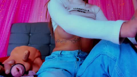 geraldinesuaan online show from December 17, 10:12 am