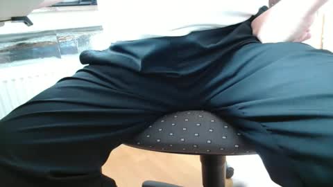 germanandy71 online show from October 29, 1:46 pm