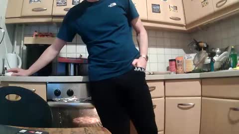 Snapshot of germanbigbln chatting on January 6, 4:21 pm germanbigbln online show from January 6, 4:21 pm