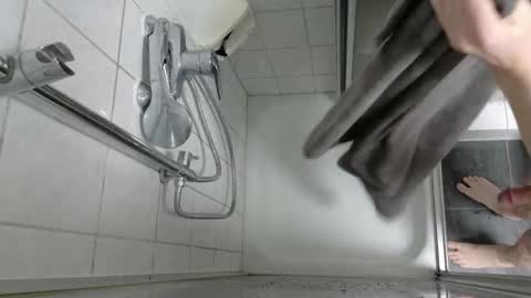 Snapshot of germinator33 chatting on November 24, 2:50 pm germinator33 online show from November 24, 2:50 pm