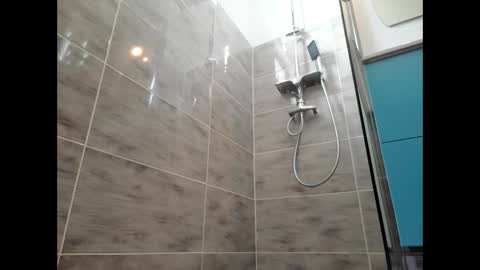 Snapshot of gescos chatting on January 29, 7:57 am gescos online show from January 29, 7:57 am