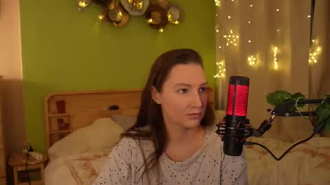 Anna online show from October 21, 2:29 pm